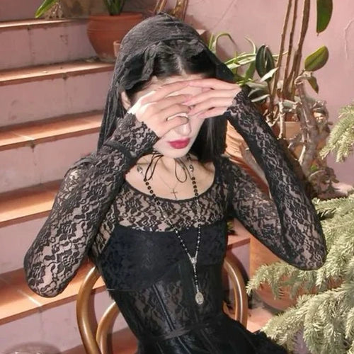 Dark Coquette Aesthetic: Where Elegance Meets Mystery  LEWKIN