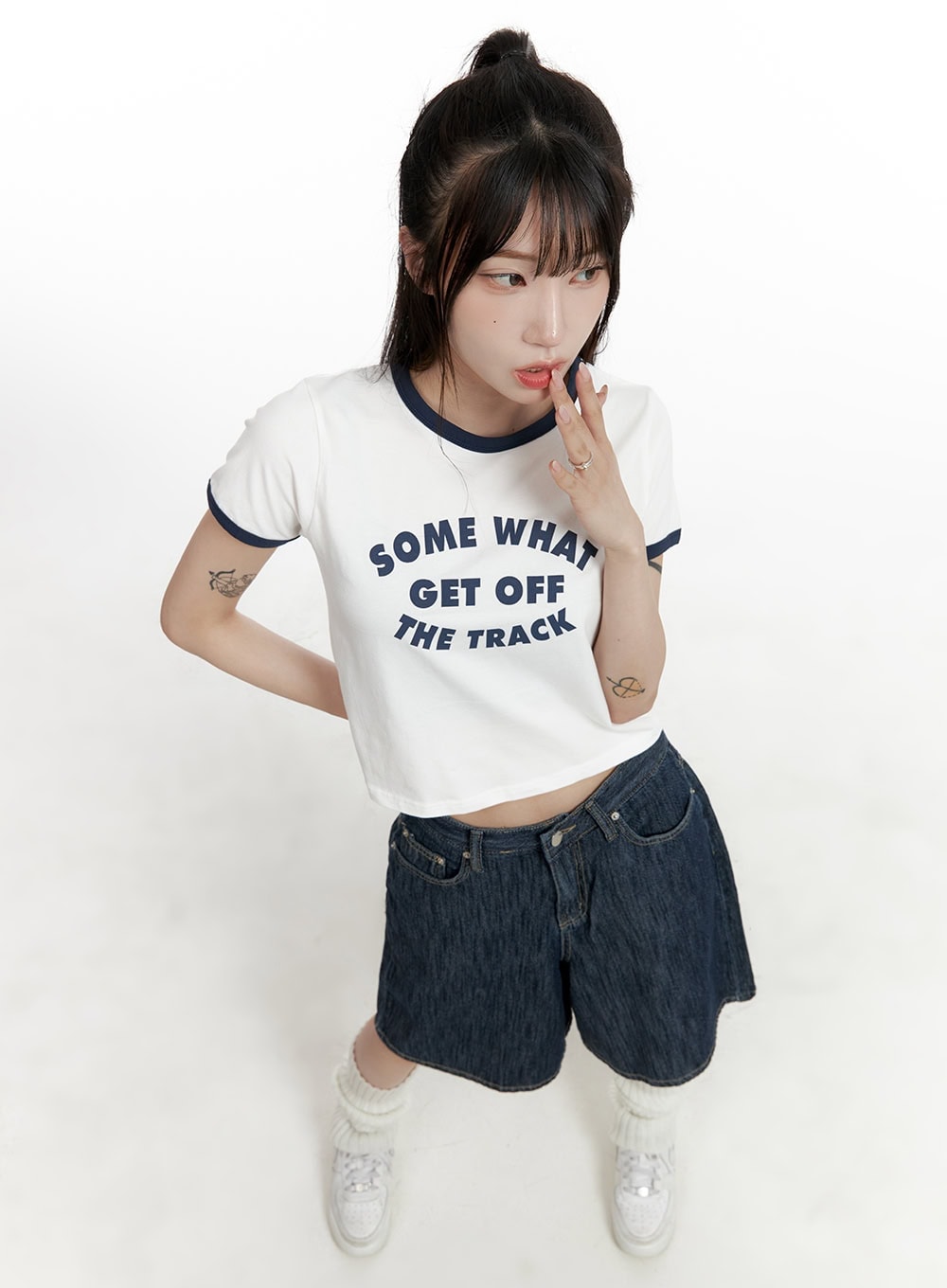graphic-lettering-crop-tee-cy407 / White