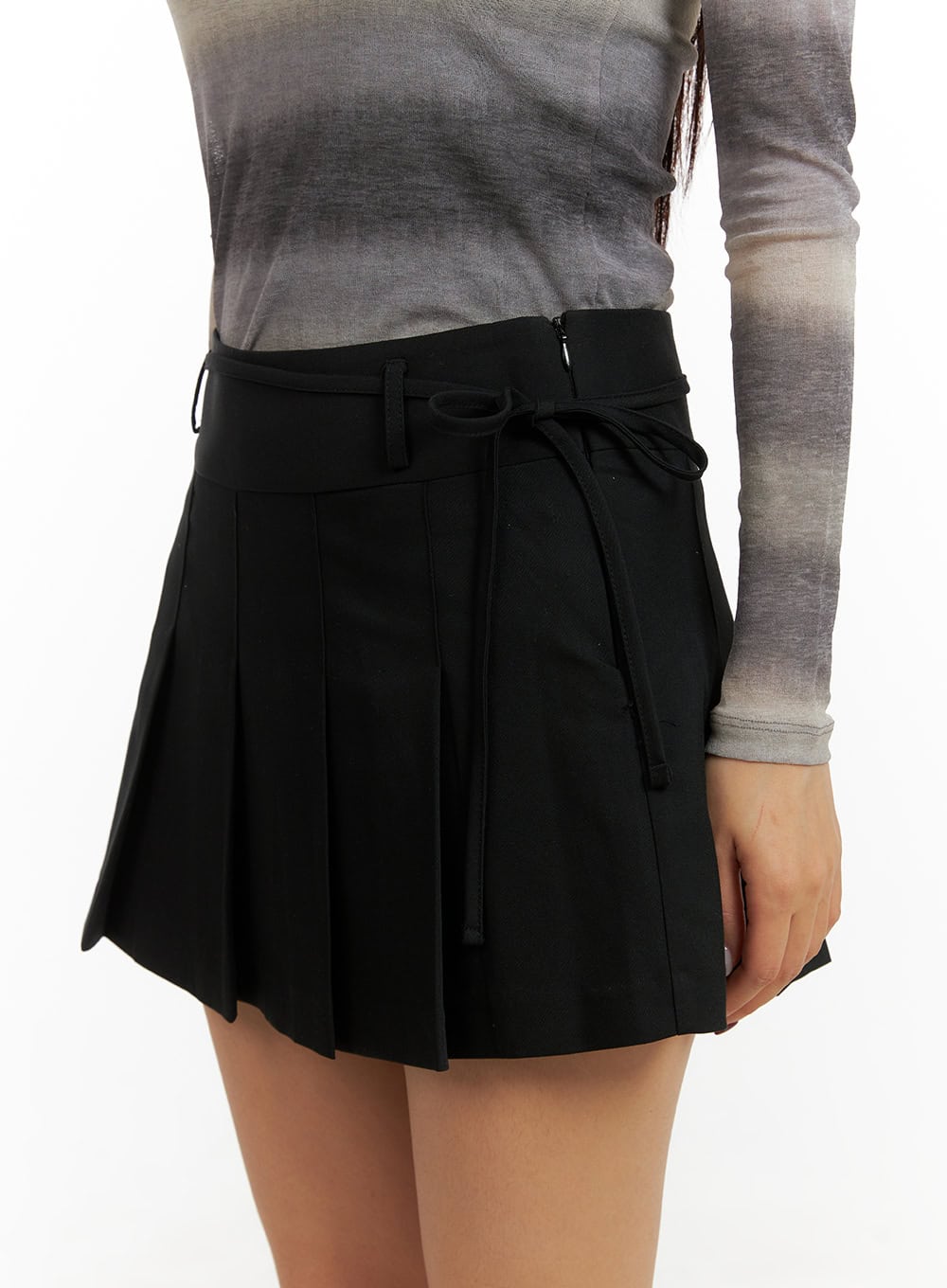 ribbon-strap-pleated-mini-skirt-cy403
