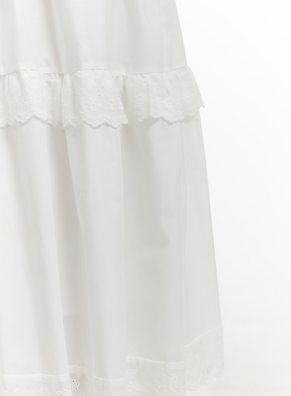 lace-mid-rise-tiered-maxi-skirt-om429