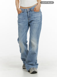 light-washed-bootcut-jeans-cm426