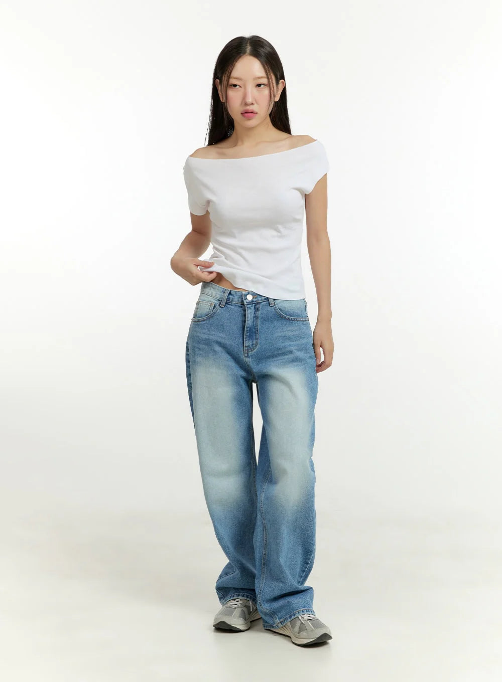 Mom Jeans: How To Rock This High-Waisted Classic Style