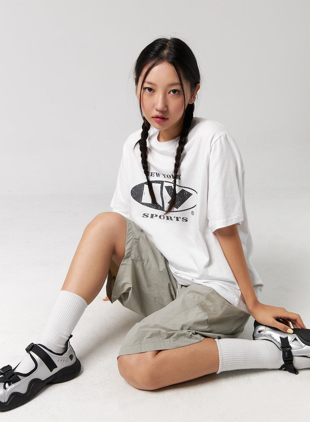 Oversized Graphic Tee CG321 - Korean Women's Fashion | LEWKIN