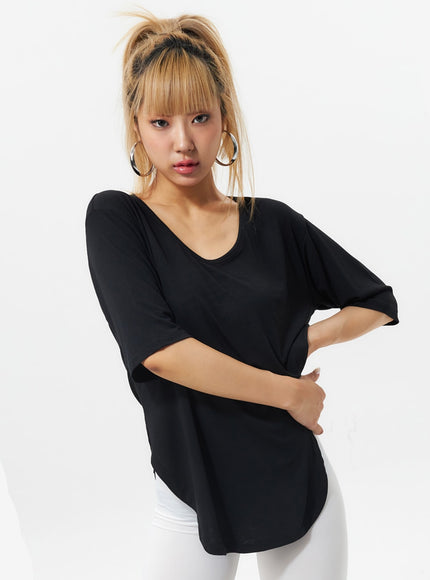 scoop-neck-oversized-top-il318