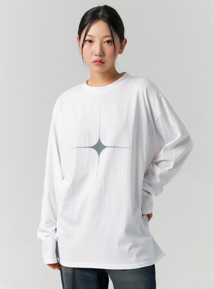 graphic-loose-fit-long-sleeve-tee-cs320