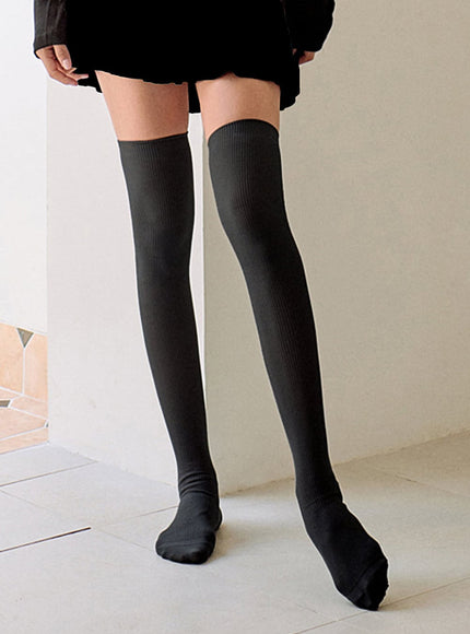 lingling-knee-socks-ia521
