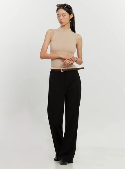 mock-neck-sleeveless-top-il528 / Beige