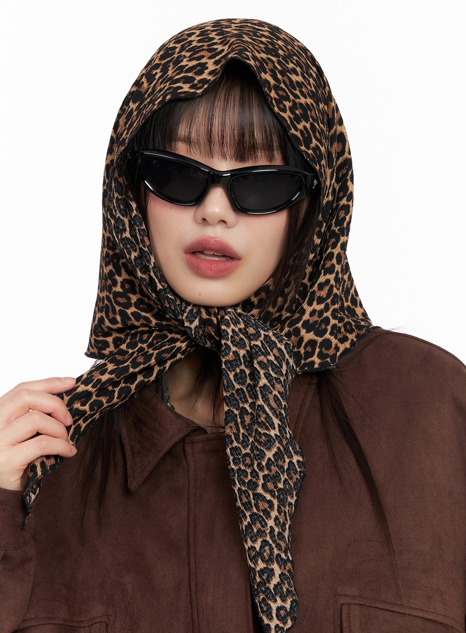 leopard-print-scarf-in503 / Beige