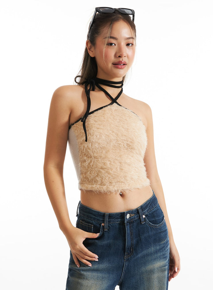 boucle-halter-tie-crop-top-co313 / Beige