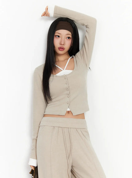 layered-halter-cardigan-top-ia507 / Beige