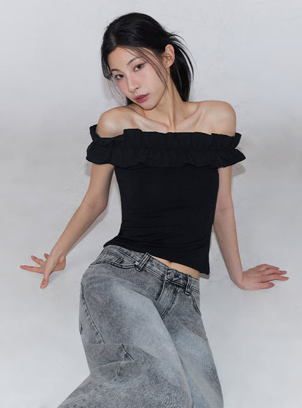 frill-off-shoulder-crop-top-iy529 / Black