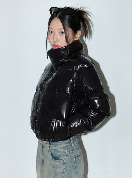 glossy-puffer-jacket-cn324 / Black