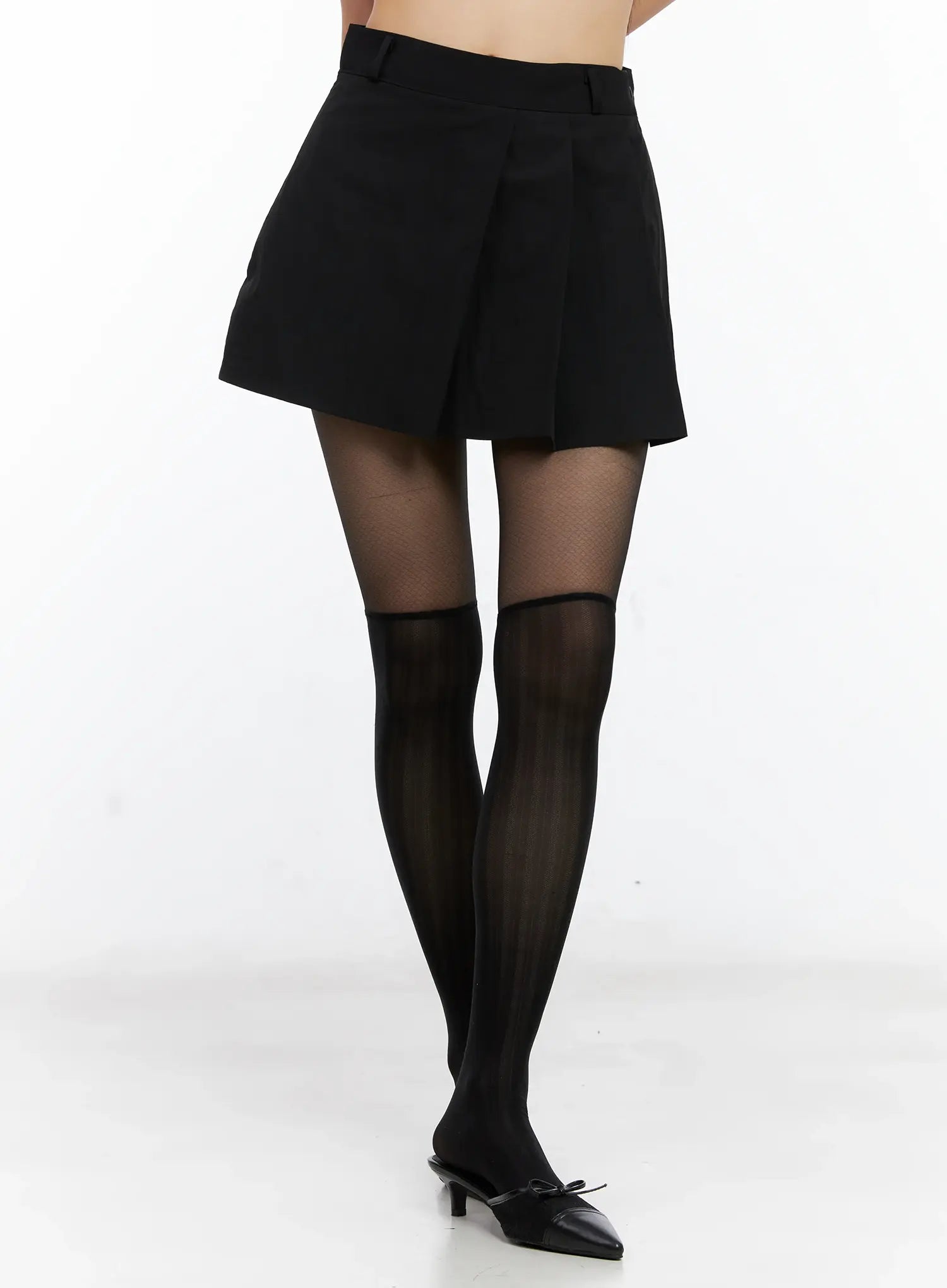 pleated-a-line-mini-skirt-cl529 / Black