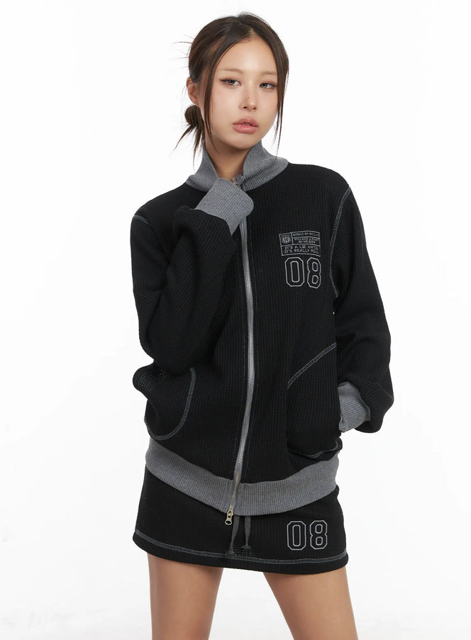 loose-fit-two-tone-waffle-zip-up-cj512 / Black