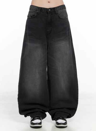 yuji-dark-washed-baggy-jeans-cn513 / Black