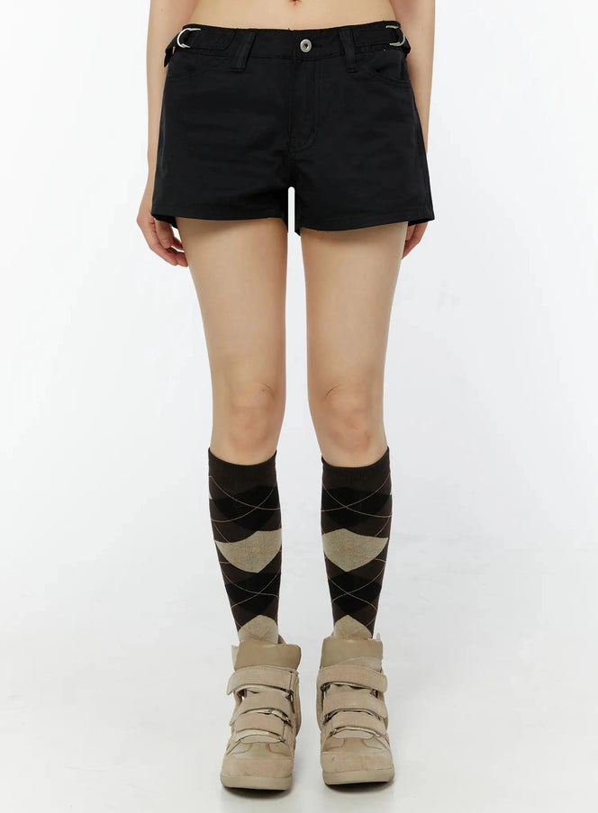 black-cargo-pocket-shorts-iu518 / Black