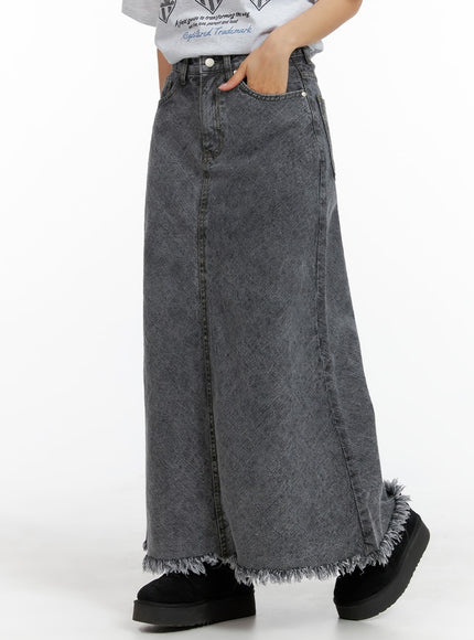 distressed-denim-maxi-skirt-cm408 / Black