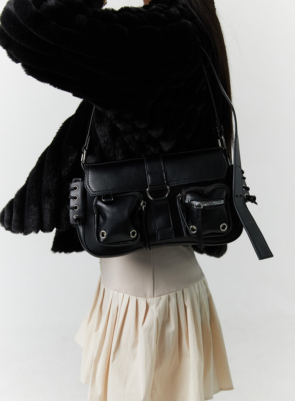 pocketed-faux-leather-shoulder-bag-cn328 / Black
