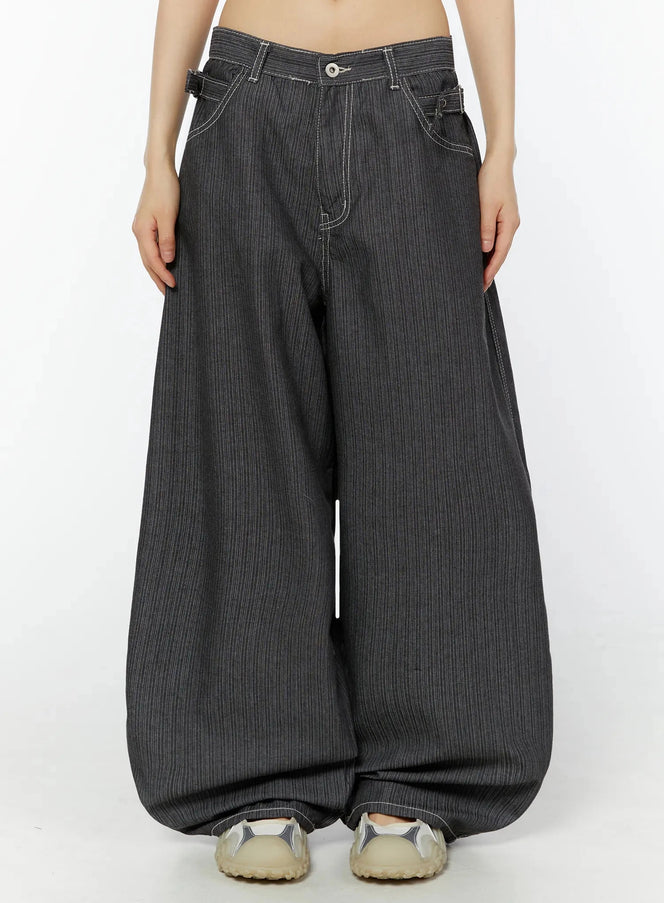 casual-baggy-stripe-pants-iu518 / Black