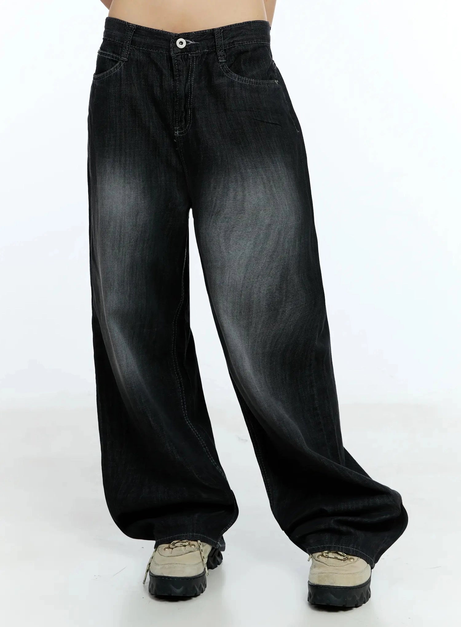 LEWKIN Wendy Washed Wide-Leg Jeans IU524 in black, cropped front shot on model showing washed denim texture, wide-leg silhouette pooling at hem, styled with chunky sneakers.