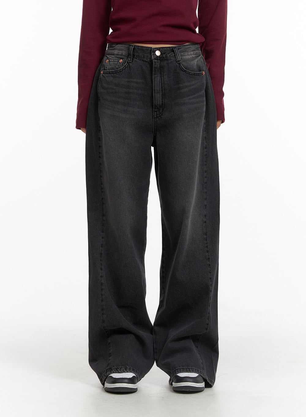 LEWKIN Washed Denim Wide-Leg Jeans CJ426 in black, front view on model cropped at waist, wide-fit petite cotton denim with washed finish, paired with burgundy long-sleeve top and sneakers.
