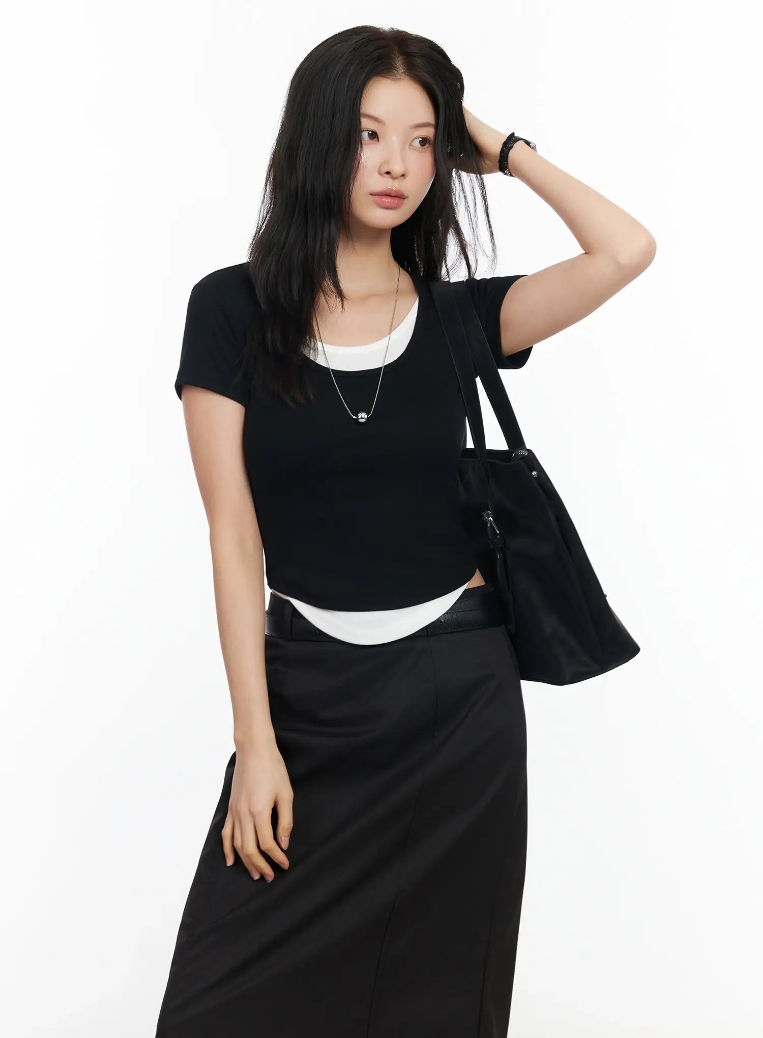 u-neck-layered-short-sleeve-top-im524 / Black