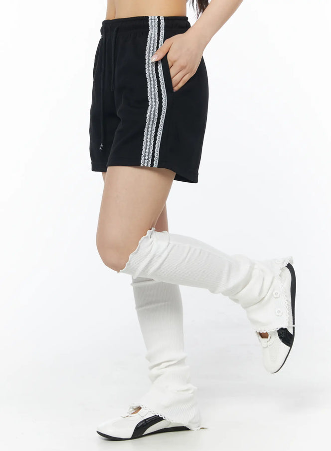 lace-side-stripe-athletic-shorts-cd805 / Black