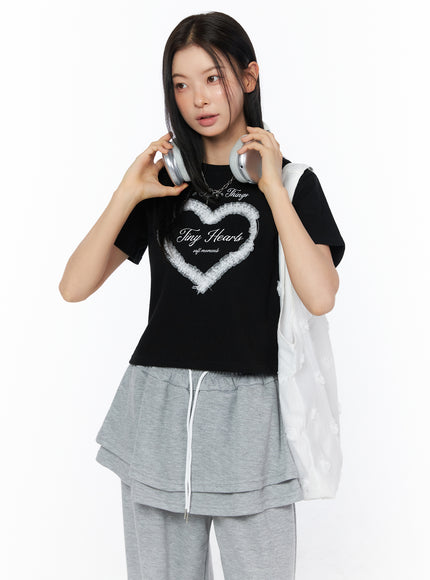 lace-detail-graphic-tee-iu516 / Black