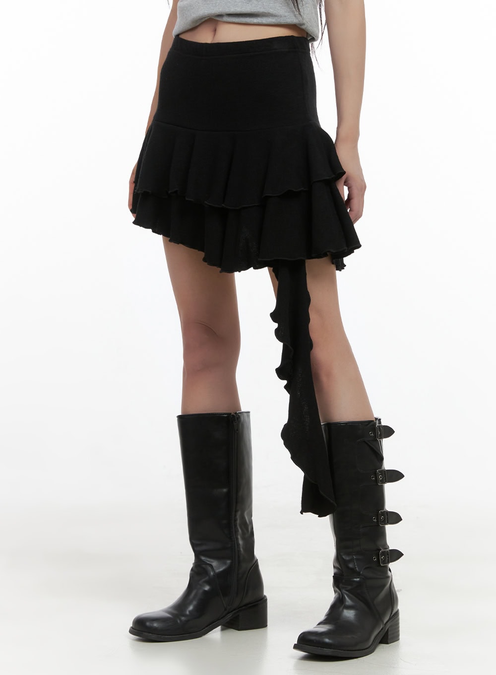 essential-solid-print-mini-skirt-cs413 / Black