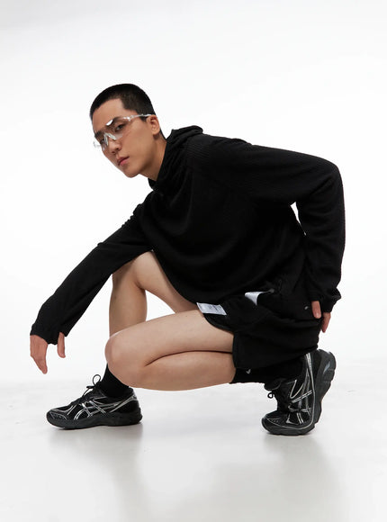 mens-logo-detail-long-sleeve-hoodie-is502 / Black