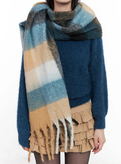 checked-wide-long-scarf-cn513 / Black