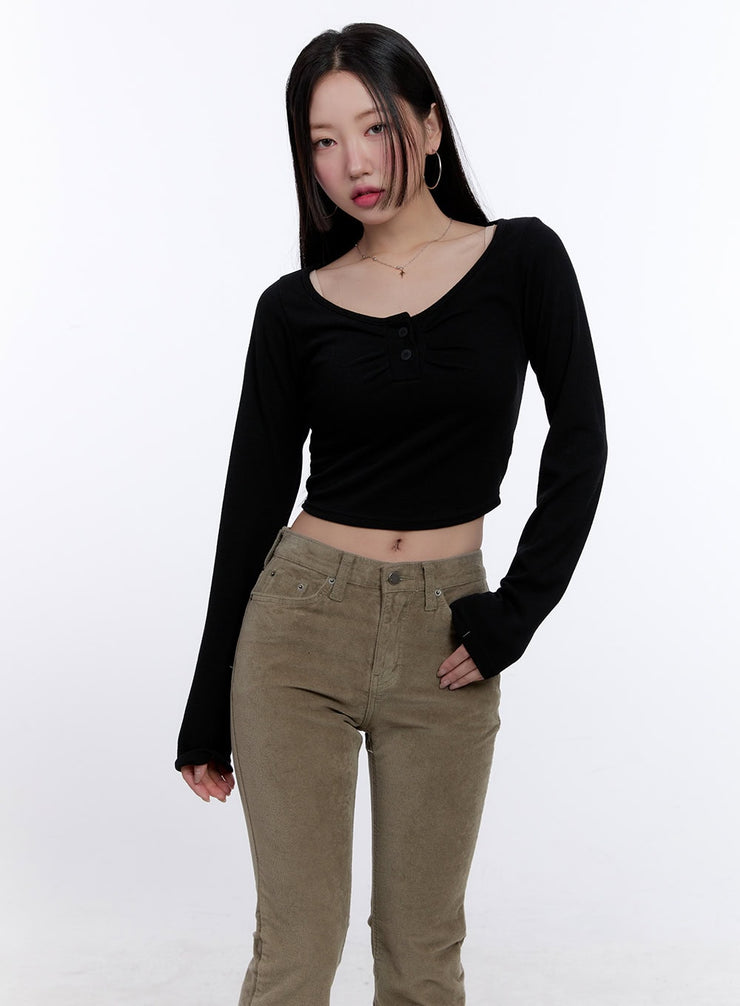 shirred-long-sleeve-buttoned-crop-tee-cj513 / Black