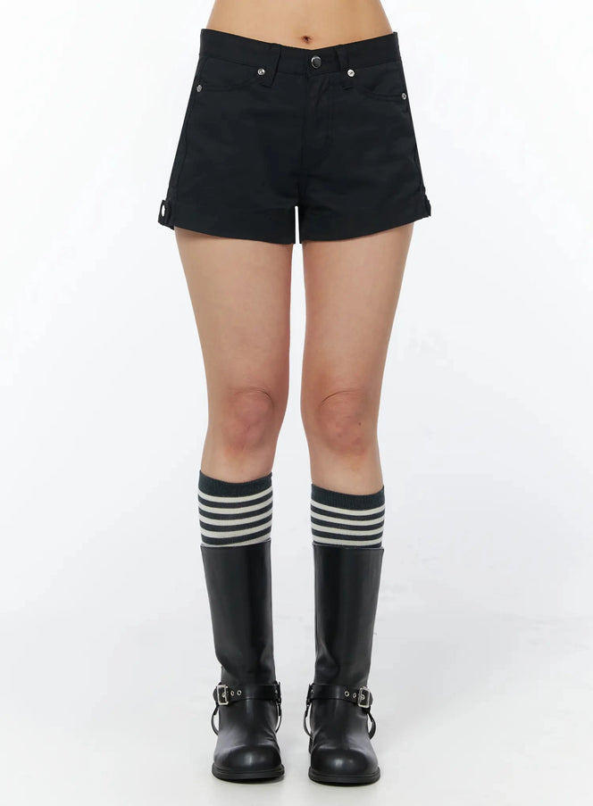 stylish-buckle-shorts-iu509 / Black
