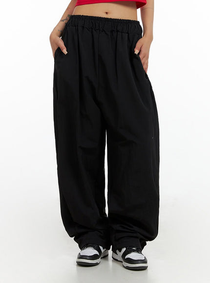 banded-nylon-jogger-pants-cl415 / Black