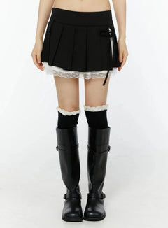 chic-pleated-ribbon-lace-trim-mini-skirt-iu518 / Black