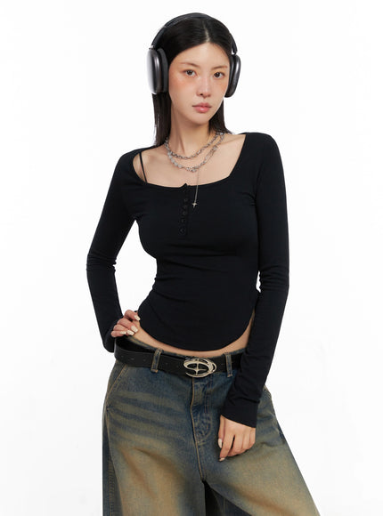 long-sleeve-square-neck-top-is508 / Black