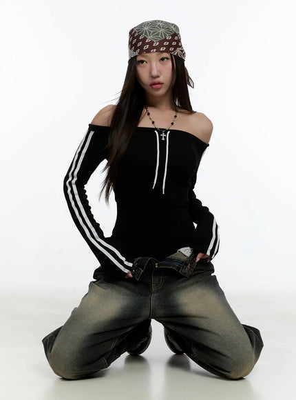 sporty-off-shoulder-knit-dress-cs518 / Black