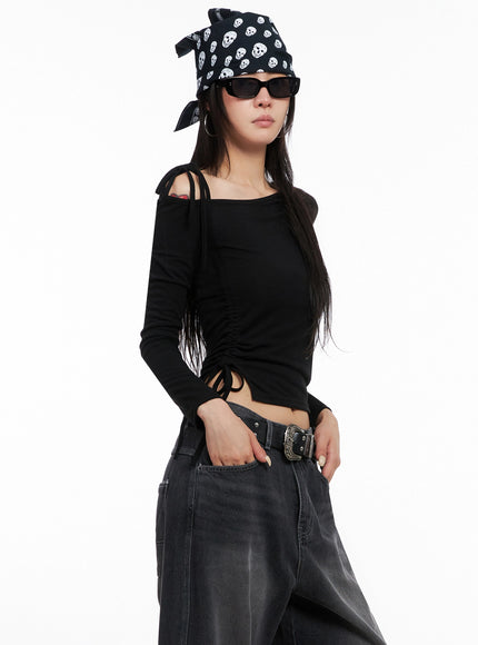 asymmetric-off-shoulder-long-sleeve-top-is515 / Black
