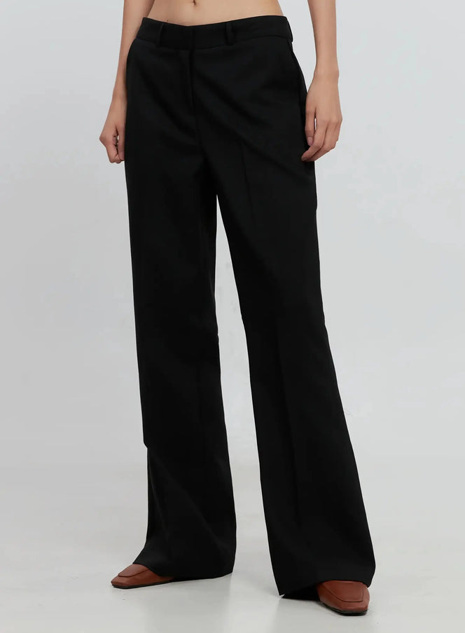 classic-flared-slacks-is516 / Black