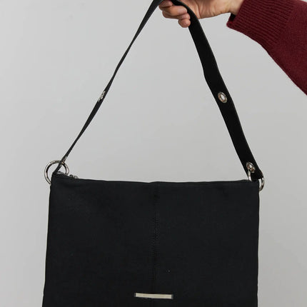 suede-shoulder-bag-ij505 / Black