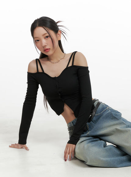 cold-shoulder-button-ribbed-crop-top-ca416 / Black