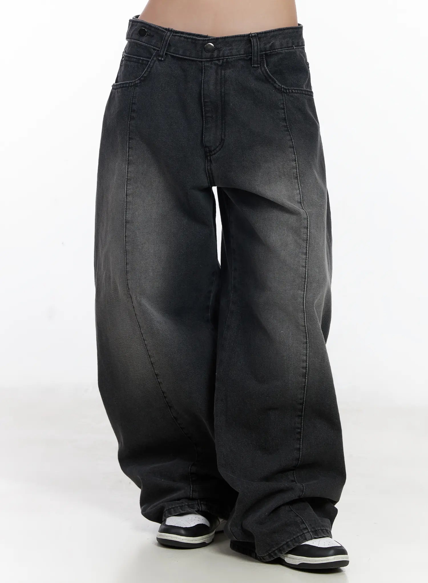 alana-belt-detail-baggy-jeans-cj530 / Black