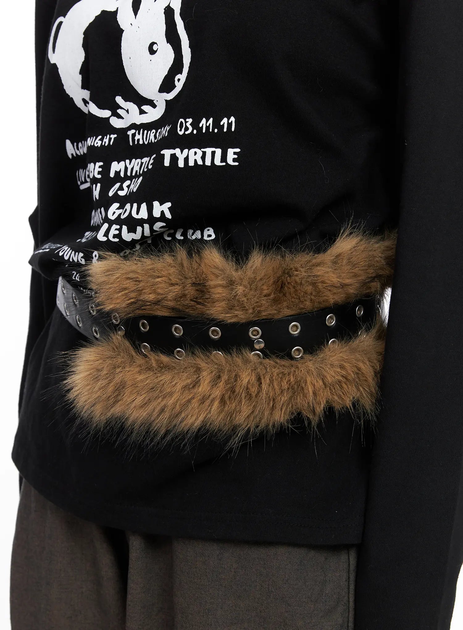 faux-fur-eyelet-belt-cn521 / Black