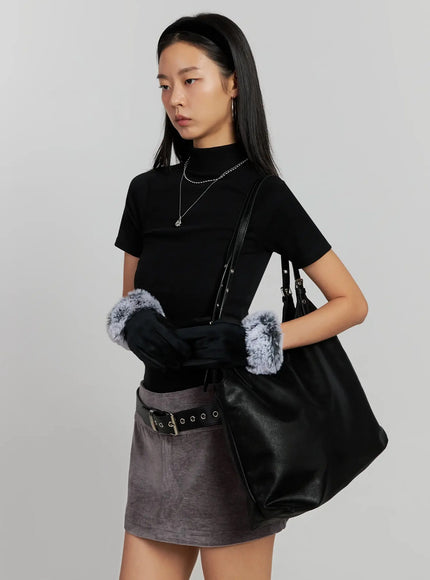 mock-neck-short-sleeve-top-ij502 / Black