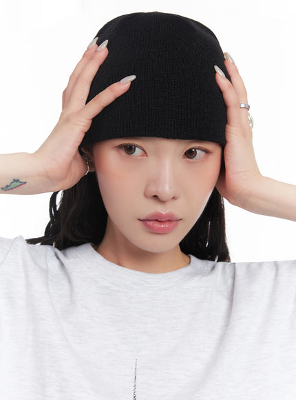 rivet-edge-knit-beanie-ic503 / Black