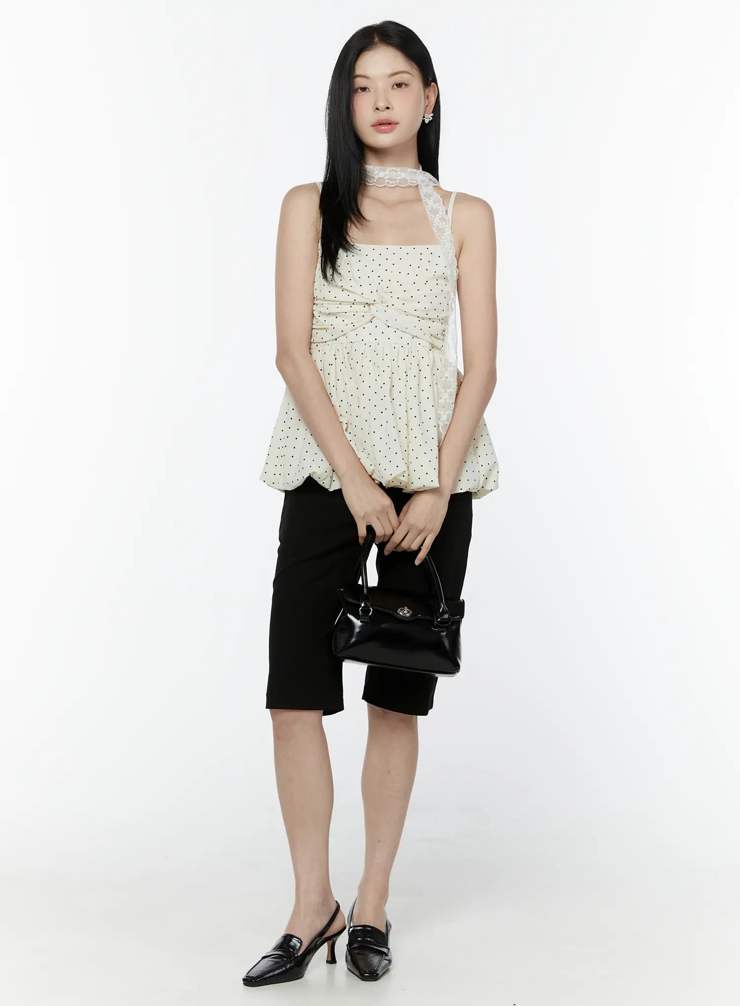 high-waisted-button-capri-pants-iu505 / Black