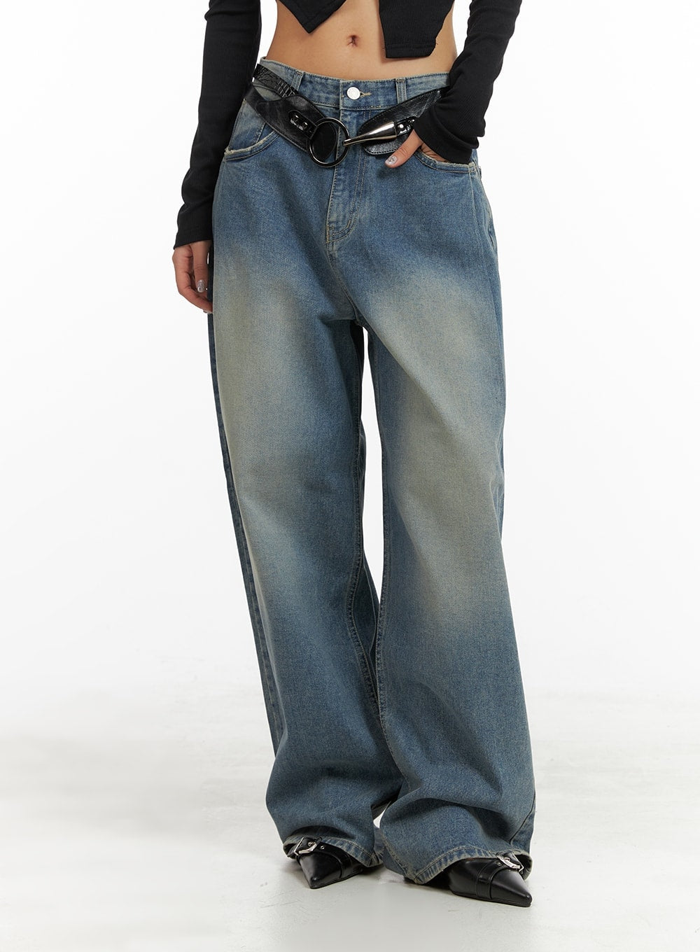 LEWKIN Washed Out Wide Fit Baggy Jeans CA416 in blue, front mid-shot on model, wide-leg washed cotton denim with center seam, styled with black belt and crop top.