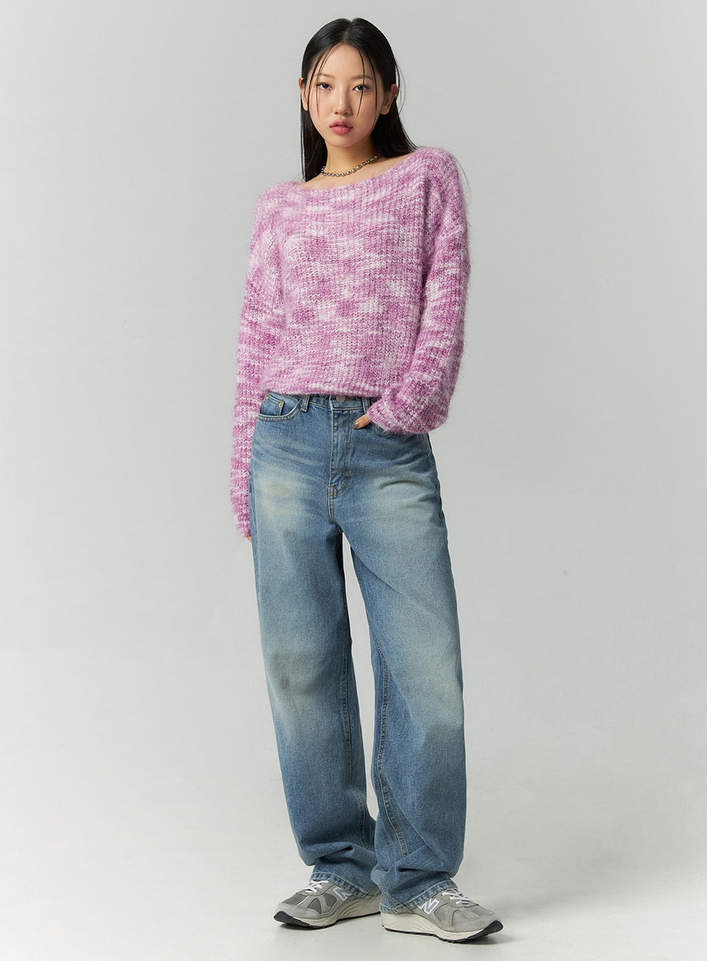 LEWKIN Straight Fit Jeans CN324 in blue, full front view on model, wide-leg washed cotton denim, high waist, regular length, styled with pink knit sweater and grey sneakers.