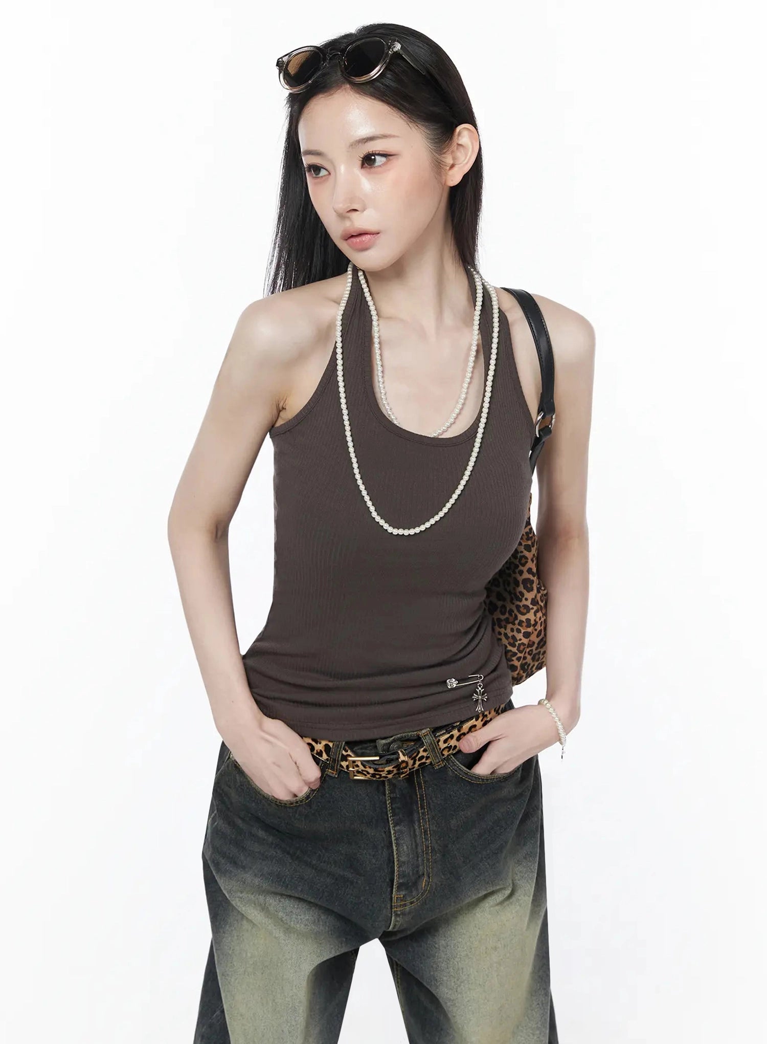 halter-neck-ribbed-tank-top-iu512 / Brown