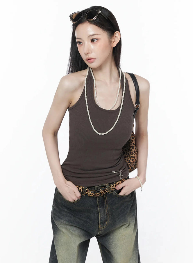 halter-neck-ribbed-tank-top-iu512 / Brown